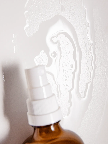 CoconutOil Cosmetics Bio Coco Ústna voda s mätou - 100 ml Coconutoil Bio Coco Ústna Voda s Mätou 100 ml pre svieži dych a každodennú starostlivosť o ústnu dutinu.